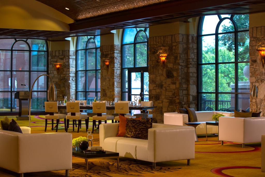 Image of the Renaissance Austin Hotel Interior
